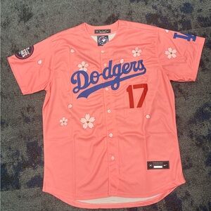 Shohei ohtani (sz below) Los Angeles dodgers Tokyo World Series 25 jersey